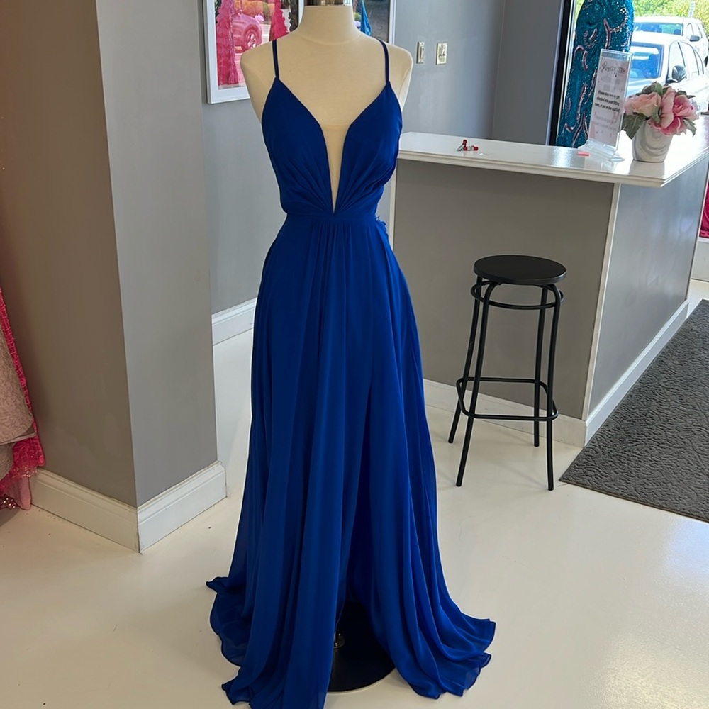 Faviana 7747 Deep Royal Size 2